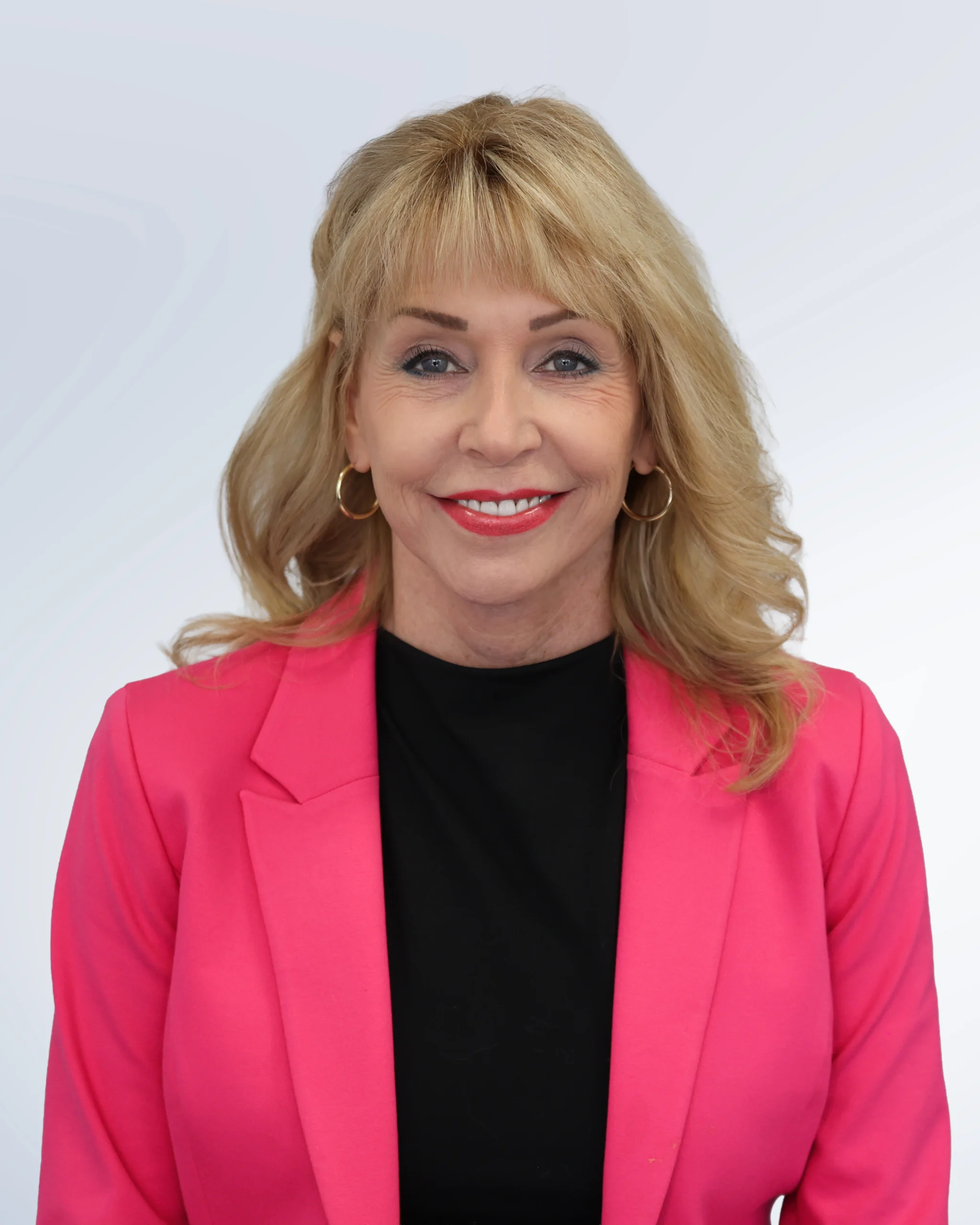 Headshot of Becky Brownlee.