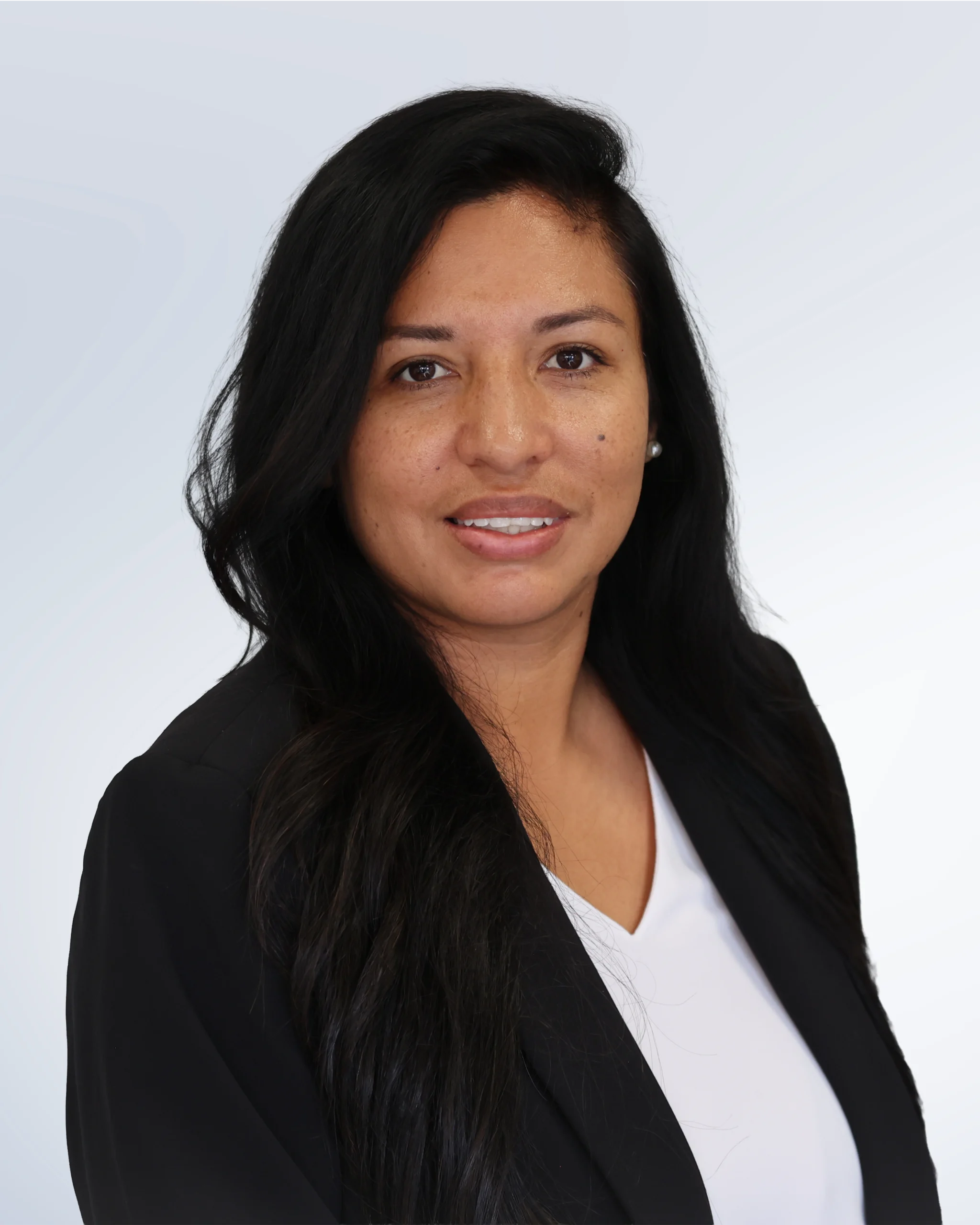 Headshot of Nora Guzman.