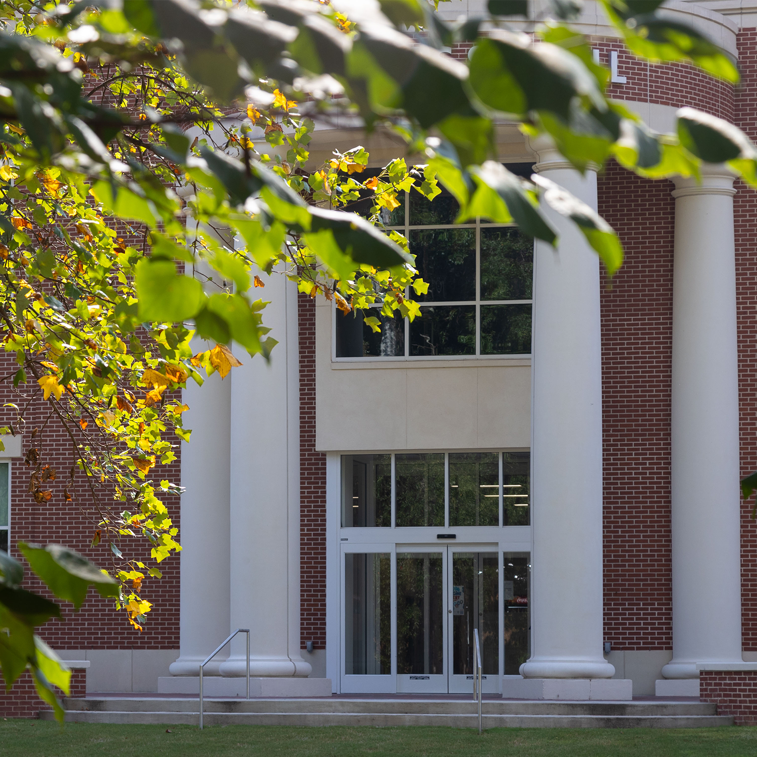 Exterior photo of Roy Richards Hall, home of the UGA SBDC at University of West Georgia
