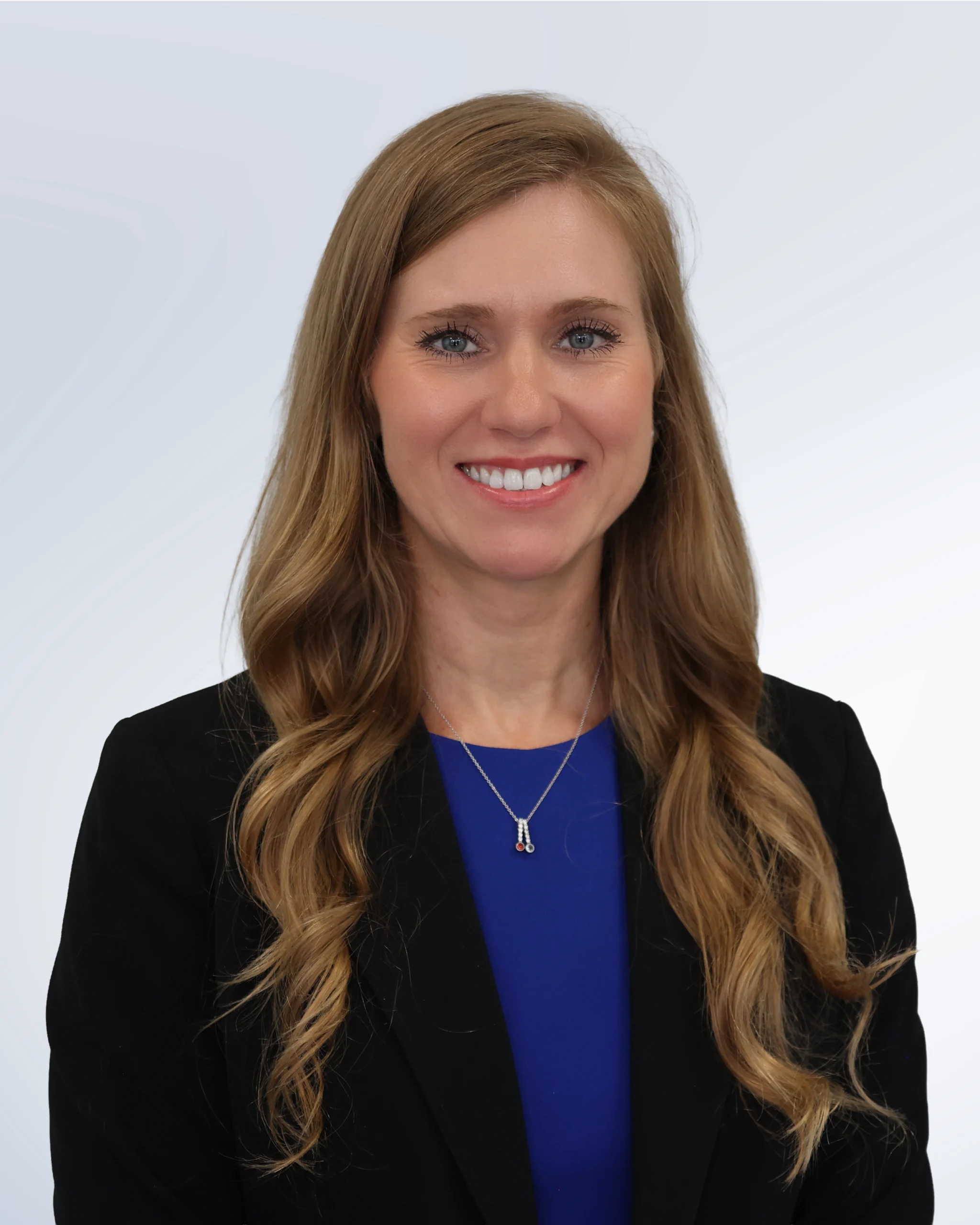 Headshot of Angelika Ozier