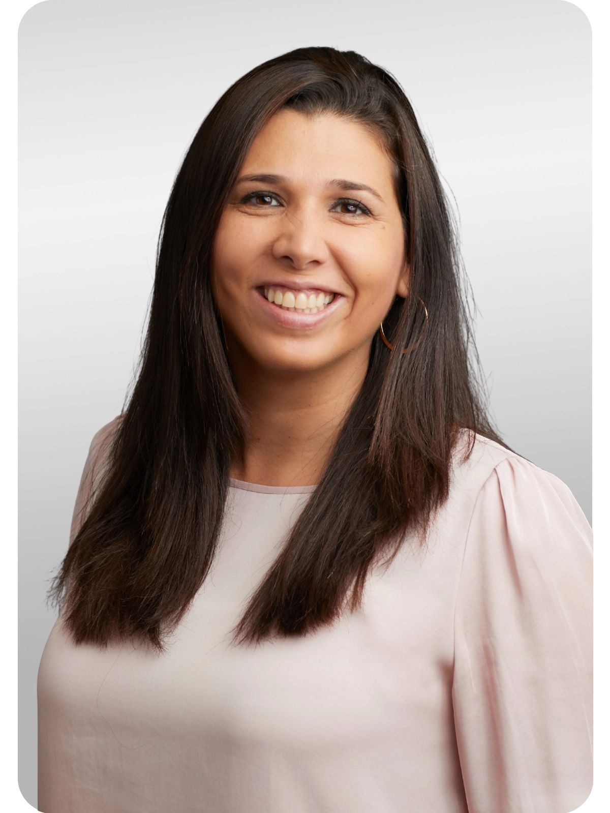 Natalia Vargas-Montag Headshot